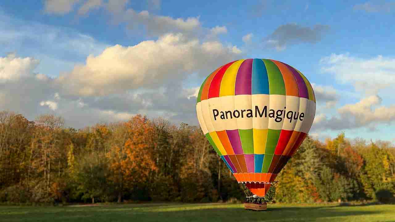 PanoraMagique hot air balloon ride at Disney Village Paris